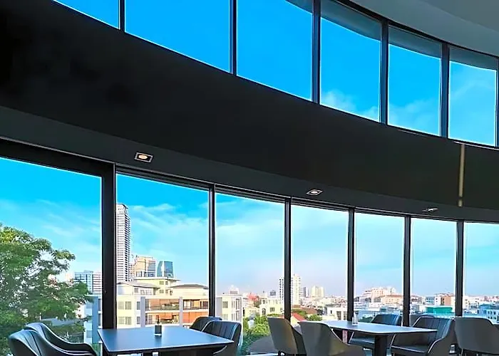 Amanta & Sathorn